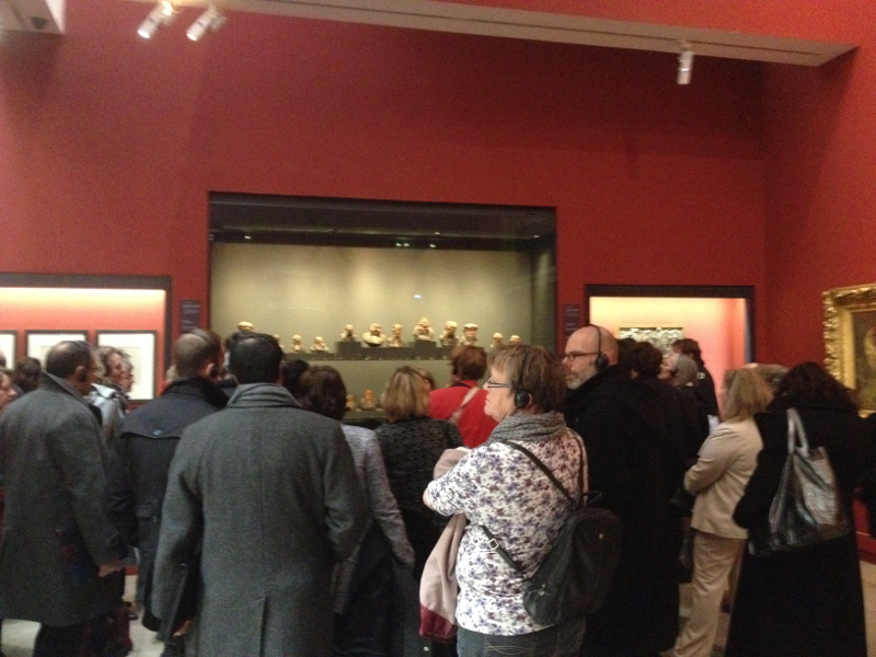 Les CE devant les bustes-charges des ‘célébrités du juste milieu’ d’Honoré Daumier