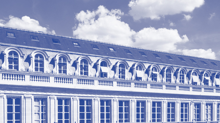 Vue monochrome de la façade des galeries du Palais-Royal